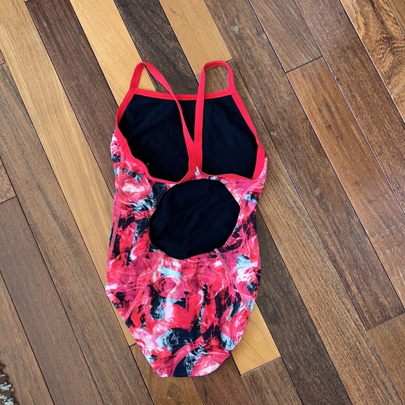 Arena Size 28 Practice Suit - Picture 3 of 3